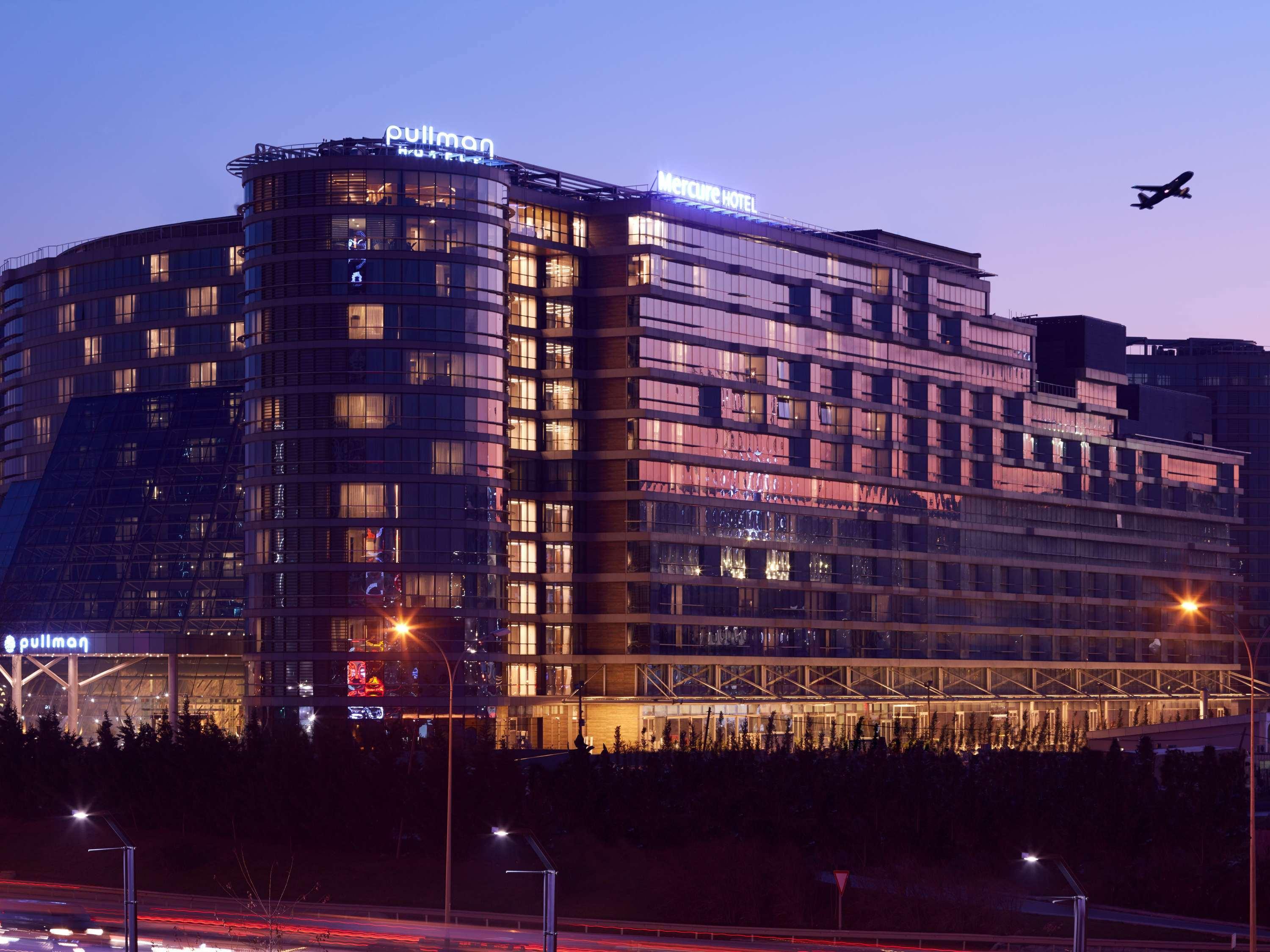 Mercure Istanbul West Hotel & Convention Center Exterior foto